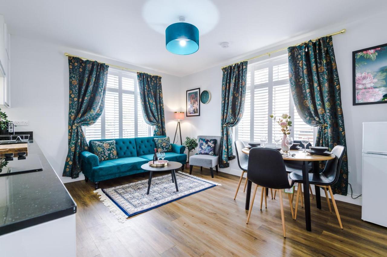 Hearsall Place Serviced Apartment 코번트리 외부 사진