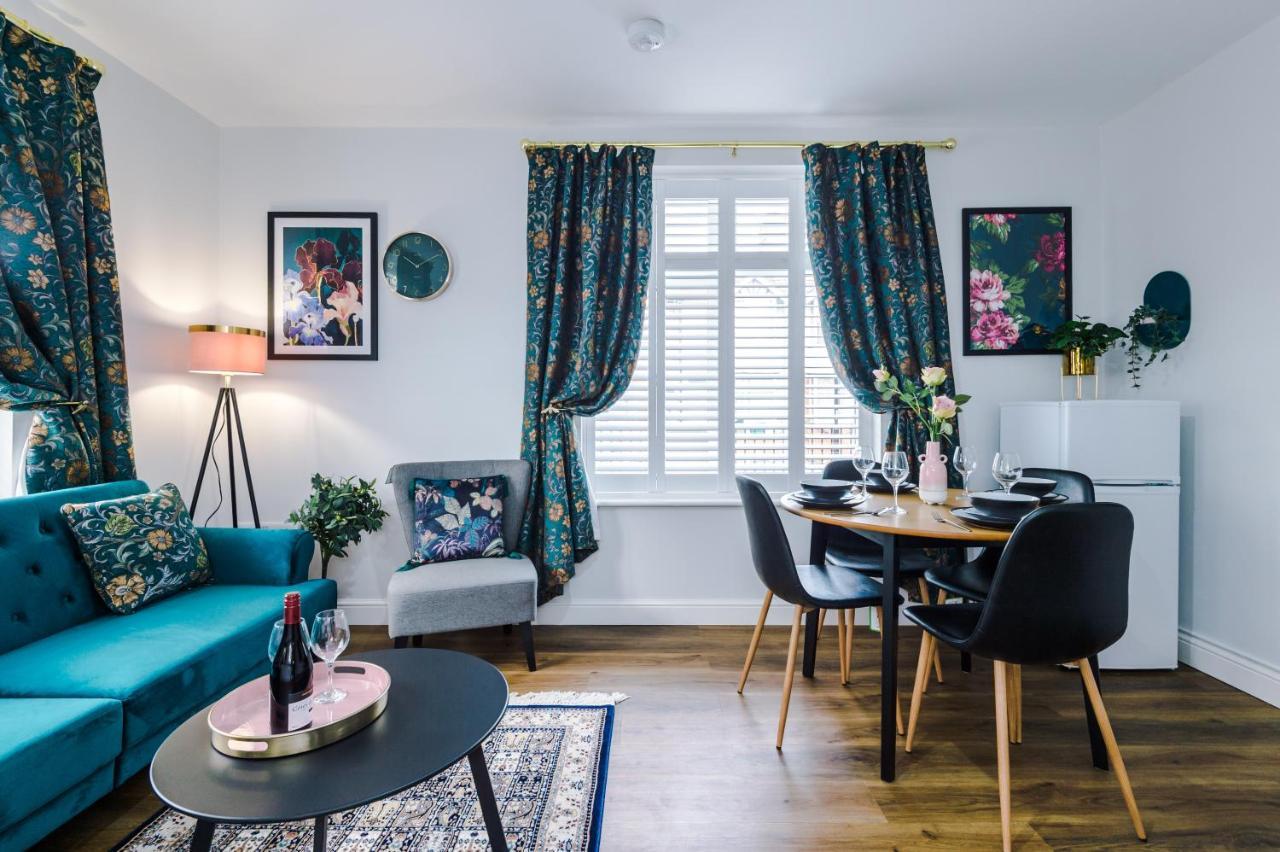 Hearsall Place Serviced Apartment 코번트리 외부 사진
